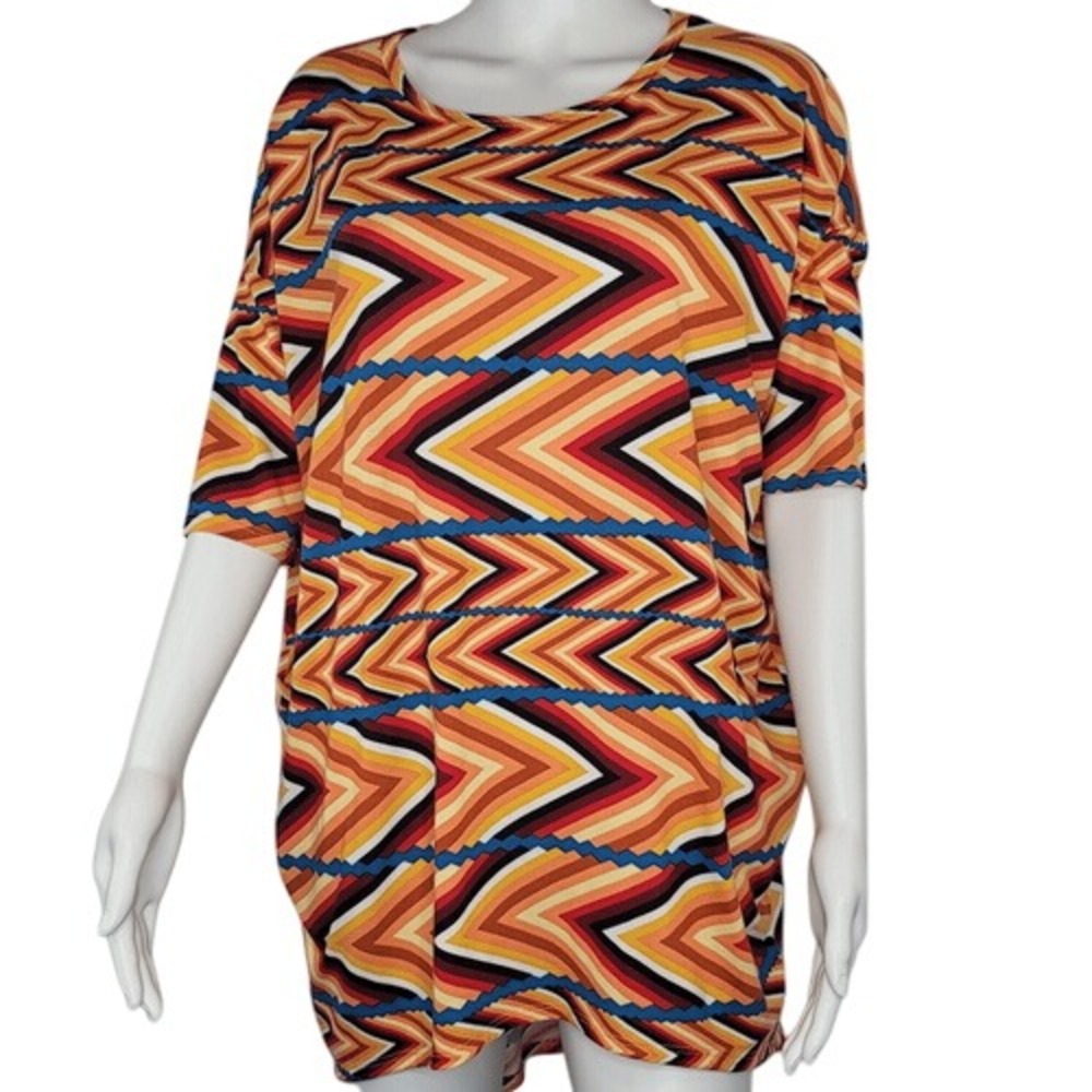 LuLaRoe Irma Chevron‎ Tunic Top